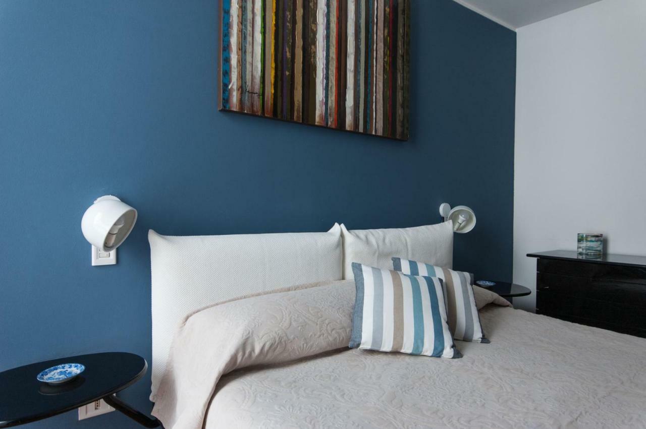 Fancy Blue Duomo Duplex Apartement Milan Exterior photo